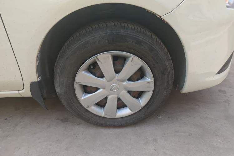 Used Nissan Sunny 2015 1.5XE Manual Comfort Edition Exterior 1