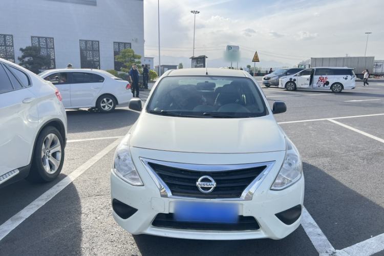 Used Nissan Sunny 2015 1.5XE Manual Comfort Edition Exterior 8