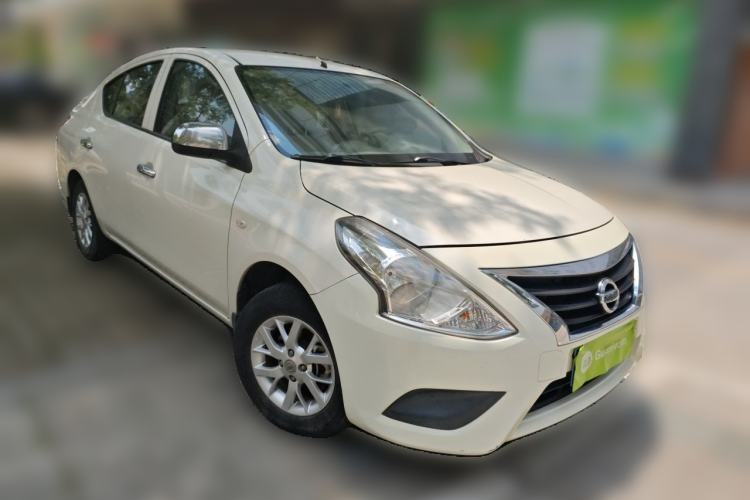 Used Nissan Sunny 2015 1.5XE CVT Comfort Edition Front Right 45 Deg