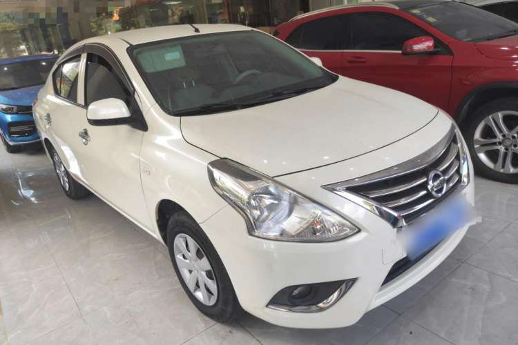 Used Nissan Sunny 2015 1.5XE CVT Master Edition Front Right 45 Deg