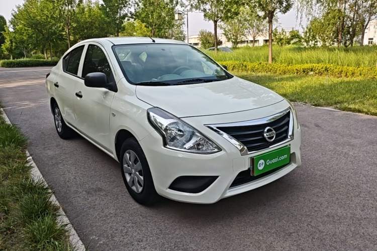 Used Nissan Sunny 2015 1.5XE Manual Comfort Edition Front Right 45 Deg