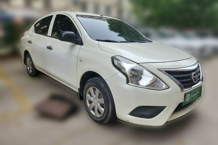 Used Nissan Sunny 2015 1.5XE Manual Comfort Edition Front Right 45 Deg
