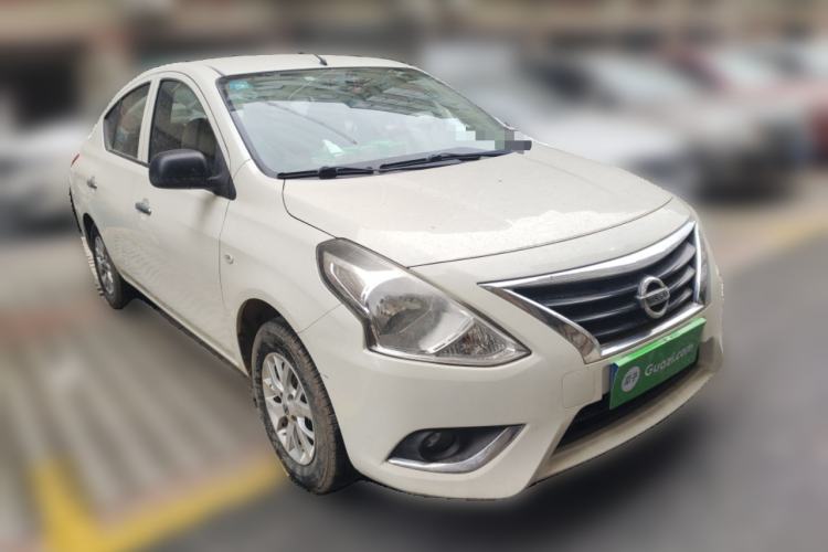 Used Nissan Sunny 2015 1.5XE Manual Master Edition Front Right 45 Deg