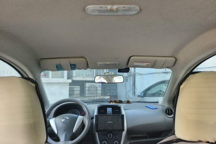Used Nissan Sunny 2015 1.5XE Manual Comfort Edition Headliner
