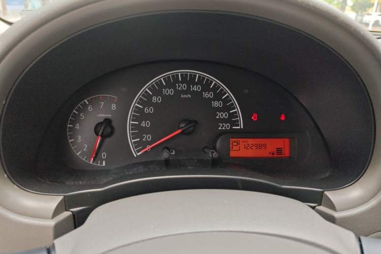 Used Nissan Sunny 2015 1.5XE CVT Comfort Edition Instrument Cluster