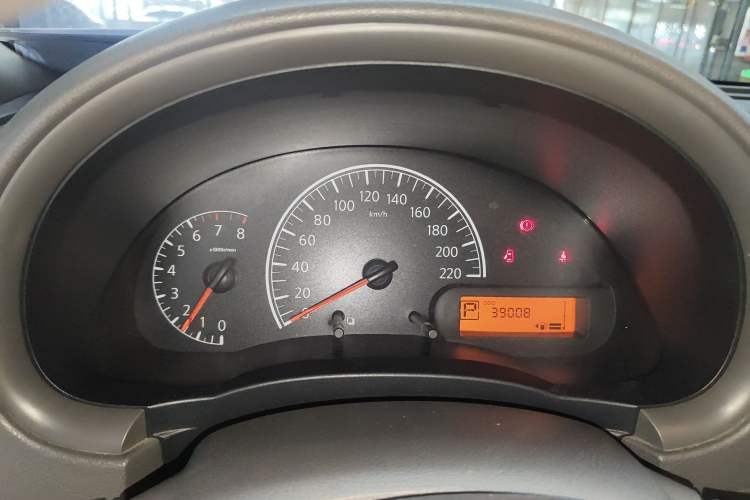 Used Nissan Sunny 2015 1.5XE CVT Comfort Edition Instrument Cluster