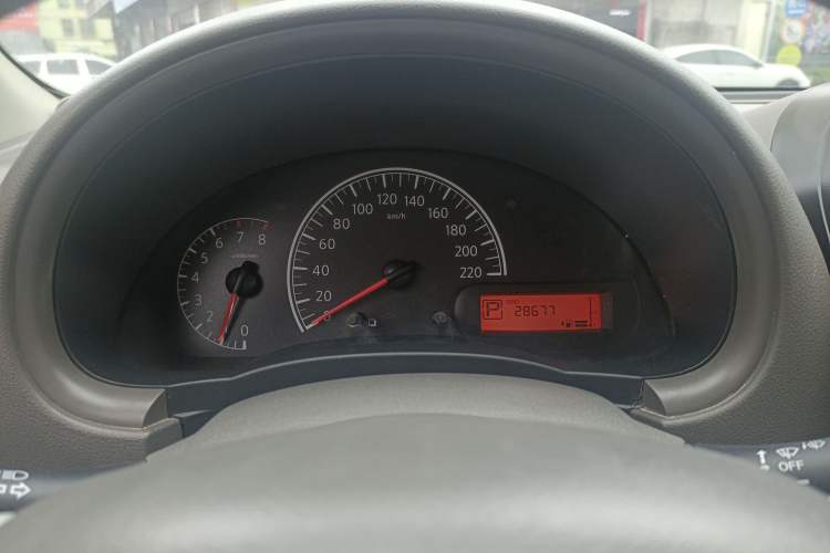Used Nissan Sunny 2015 1.5XE CVT Comfort Edition Instrument Cluster