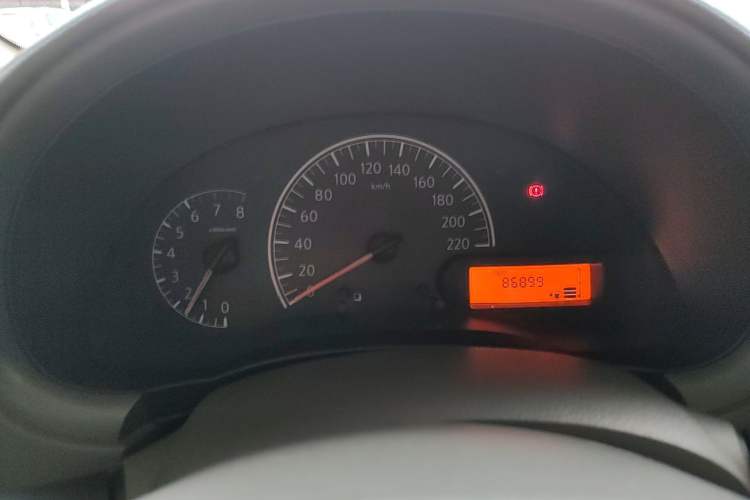 Used Nissan Sunny 2015 1.5XE Manual Comfort Edition Instrument Cluster