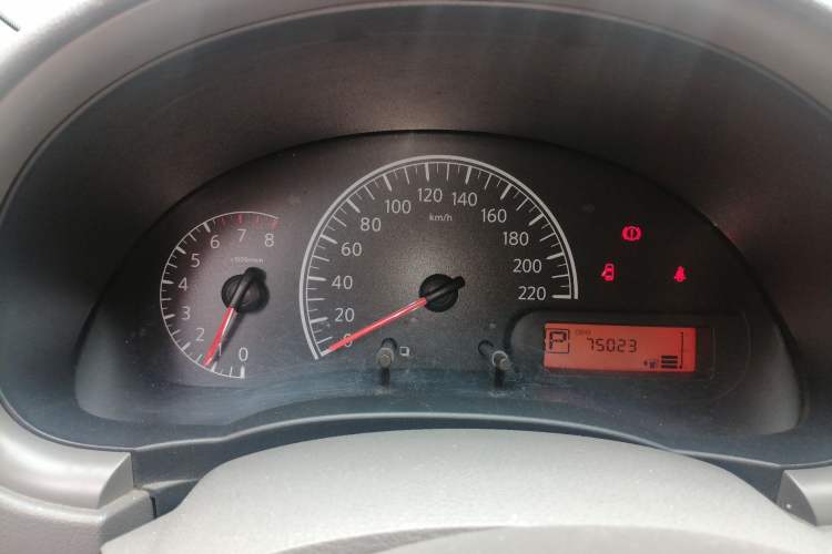 Used Nissan Sunny 2015 1.5XE CVT Comfort Edition Instrument Cluster