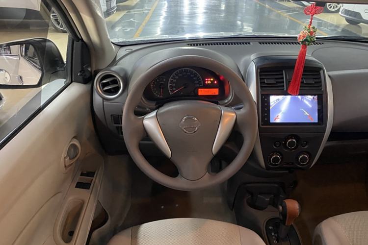 Used Nissan Sunny 2015 1.5XE CVT Comfort Edition Interior 2