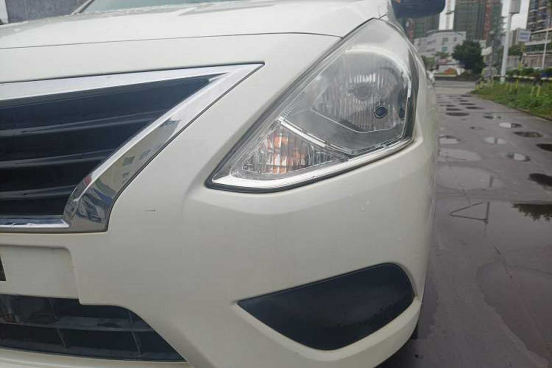 Used Nissan Sunny 2015 1.5XE CVT Comfort Edition Left Front Headlight