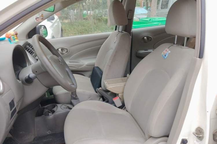 Used Nissan Sunny 2015 1.5XE Manual Comfort Edition Left Front Seat