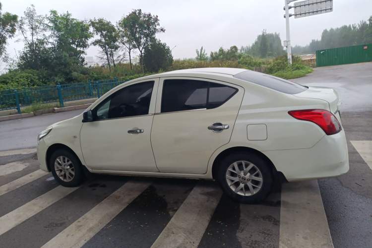Used Nissan Sunny 2015 1.5XE CVT Comfort Edition Left Side