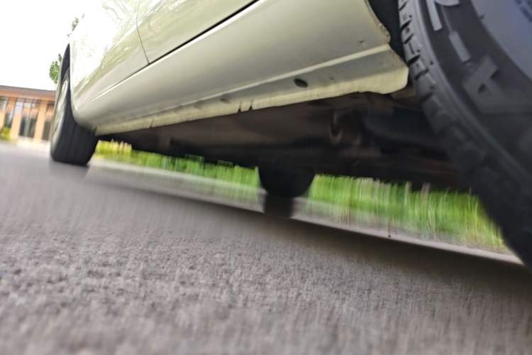 Used Nissan Sunny 2015 1.5XE Manual Comfort Edition Left Side Sill