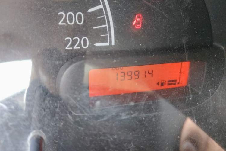 Used Nissan Sunny 2015 1.5XE Manual Comfort Edition Odometer Close Up