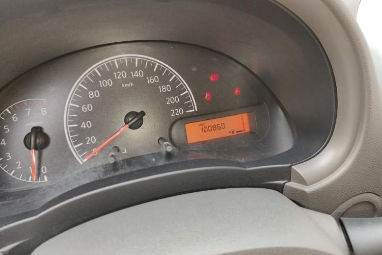 Used Nissan Sunny 2015 1.5XE Manual Comfort Edition Odometer Close Up