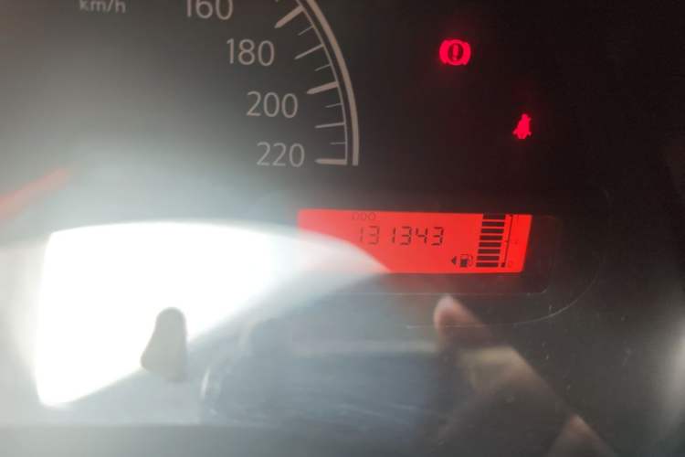 Used Nissan Sunny 2015 1.5XE Manual Comfort Edition Odometer Close Up