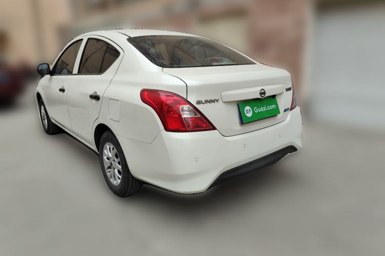 Used Nissan Sunny 2015 1.5XE Manual Comfort Edition Rear Left 45 Deg