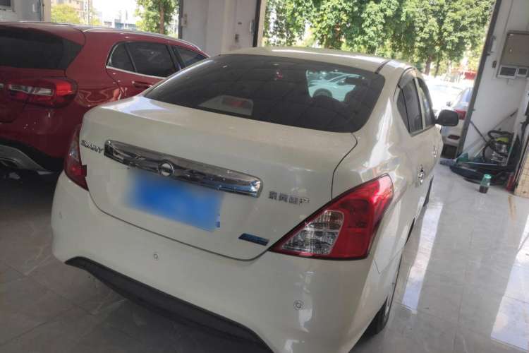 Used Nissan Sunny 2015 1.5XE CVT Master Edition Rear Right 45 Deg