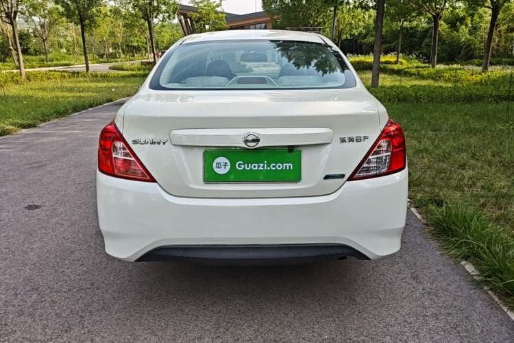 Used Nissan Sunny 2015 1.5XE Manual Comfort Edition Rear
