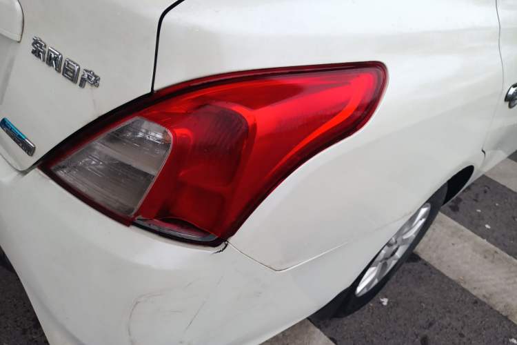 Used Nissan Sunny 2015 1.5XE CVT Comfort Edition Right Rear Taillight