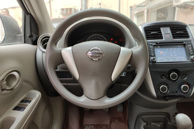 Used Nissan Sunny 2015 1.5XE Manual Comfort Edition Steering Wheel