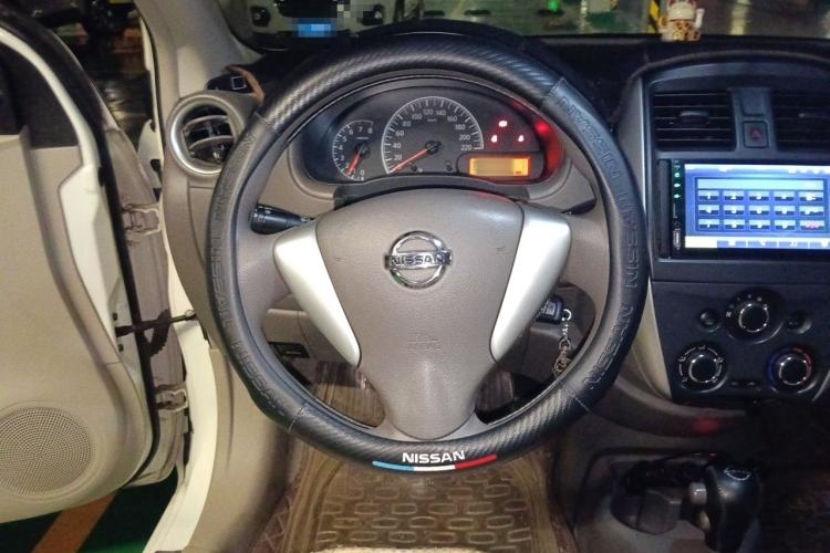 Used Nissan Sunny 2015 1.5XE CVT Comfort Edition Steering Wheel