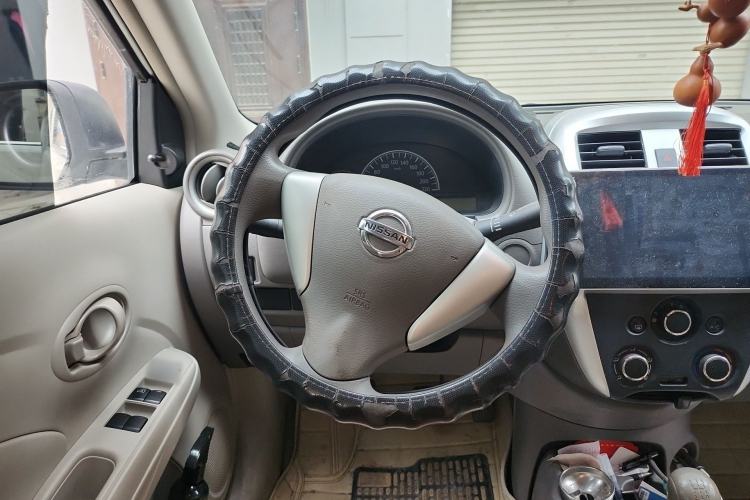 Used Nissan Sunny 2015 1.5XE Manual Comfort Edition Steering Wheel