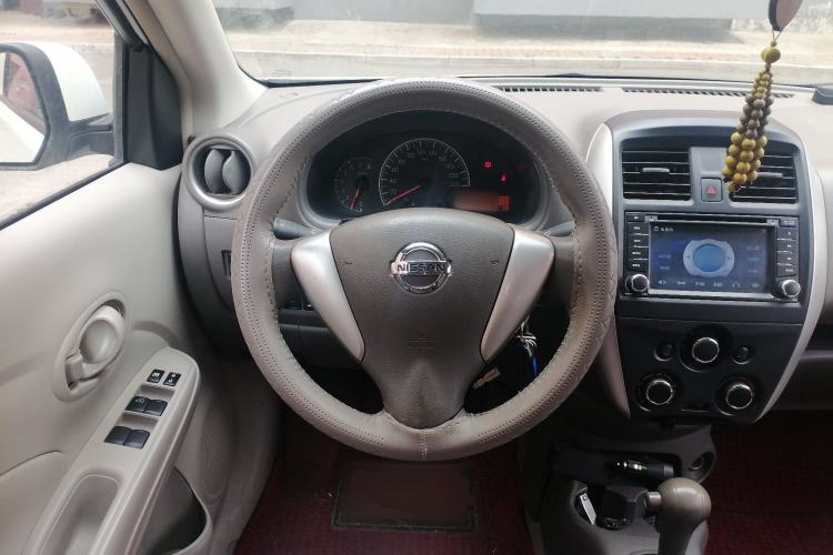 Used Nissan Sunny 2015 1.5XE CVT Comfort Edition Steering Wheel
