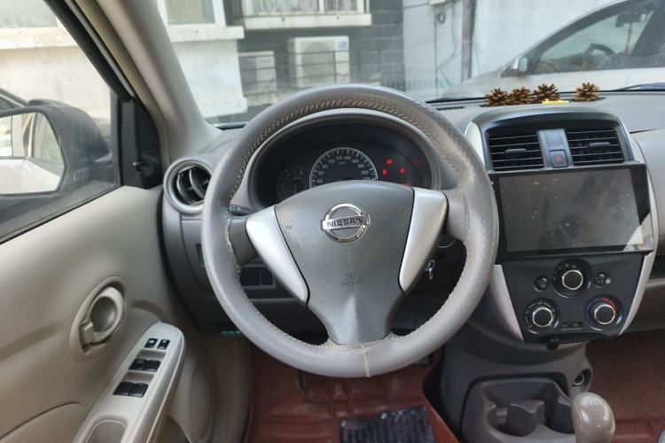 Used Nissan Sunny 2015 1.5XE Manual Comfort Edition Steering Wheel