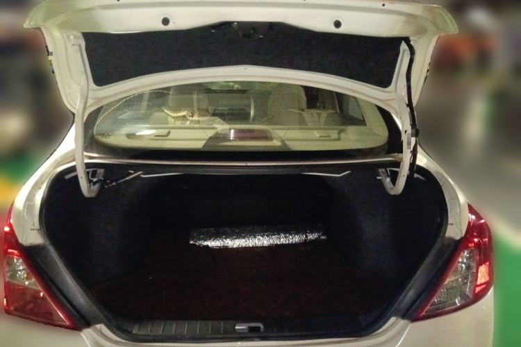 Used Nissan Sunny 2015 1.5XE CVT Comfort Edition Trunk