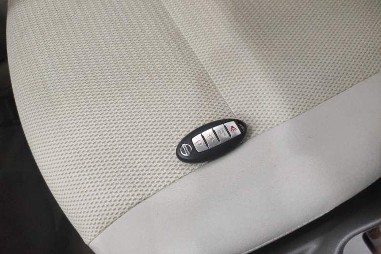Used Nissan Sunny 2015 1.5XE CVT Master Edition Vehicle Key