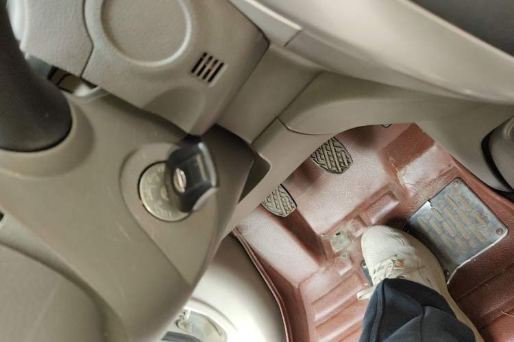 Used Nissan Sunny 2015 1.5XE Manual Comfort Edition Vehicle Key