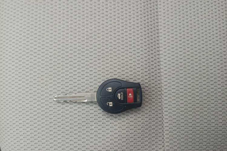 Used Nissan Sunny 2015 1.5XE CVT Comfort Edition Vehicle Key