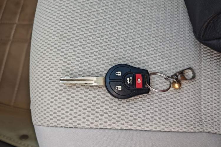Used Nissan Sunny 2015 1.5XE Manual Comfort Edition Vehicle Key