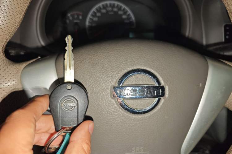 Used Nissan Sunny 2015 1.5XE CVT Comfort Edition Vehicle Key