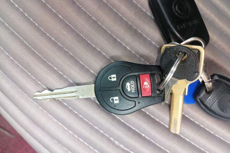 Used Nissan Sunny 2015 1.5XE CVT Comfort Edition Vehicle Key
