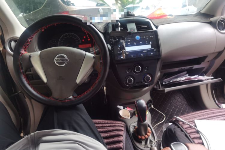 Used Nissan Sunny 2015 1.5XE Manual Comfort Edition Center Console