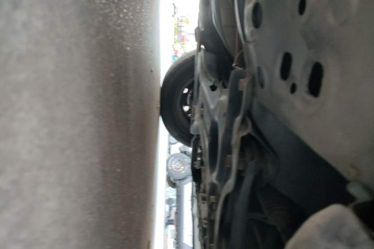 Used Nissan Sunny 2015 1.5XE Manual Comfort Edition Chassis Front Right