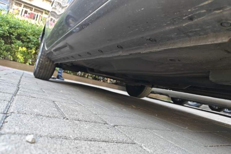 Used Nissan Sunny 2015 1.5XE Manual Elite Edition Chassis Front Right