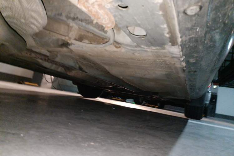 Used Nissan Sunny 2015 1.5XE Manual Comfort Edition Chassis Rear Right