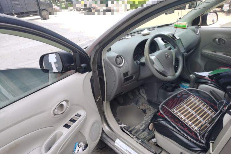 Used Nissan Sunny 2015 1.5XE Manual Comfort Edition Driver Seat