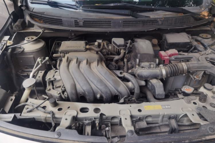Used Nissan Sunny 2015 1.5XE Manual Comfort Edition Engine Bay