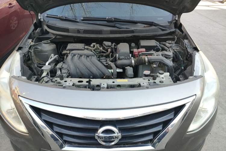 Used Nissan Sunny 2015 1.5XE Manual Comfort Edition Engine Bay