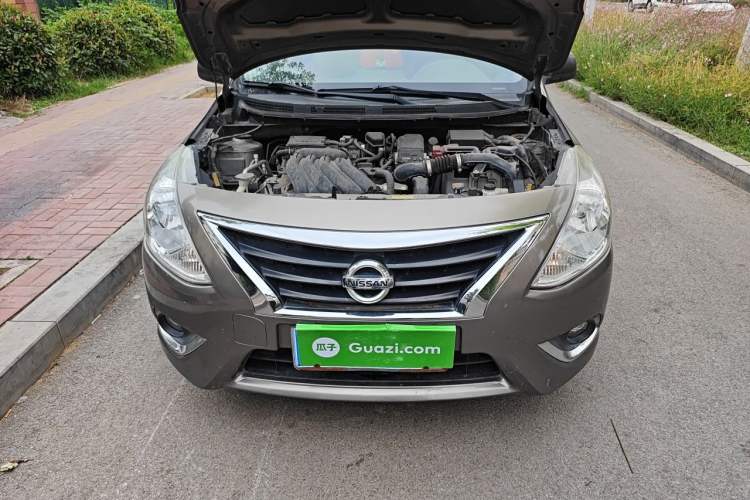 Used Nissan Sunny 2015 1.5XE Manual Master Edition Engine Bay
