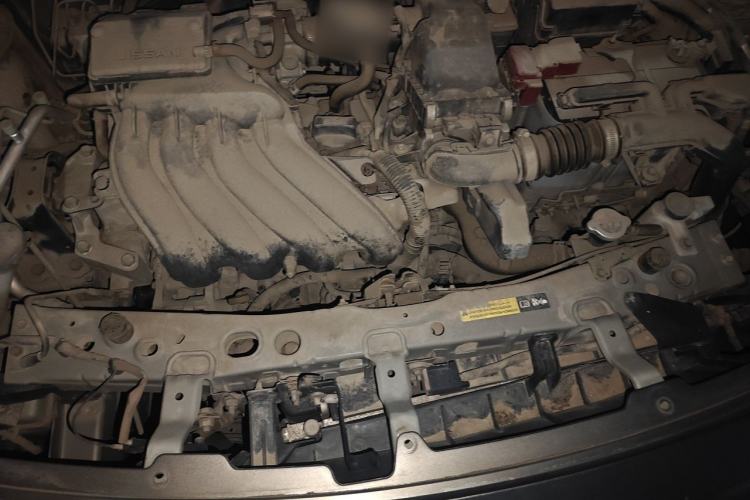 Used Nissan Sunny 2015 1.5XE Manual Comfort Edition Engine Bay