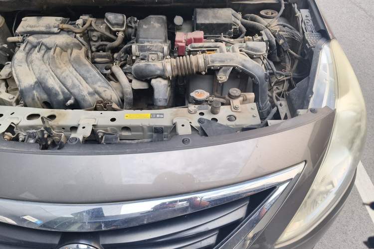 Used Nissan Sunny 2015 1.5XE Manual Comfort Edition Engine Bay Left
