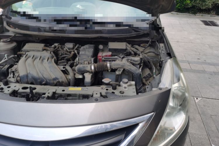 Used Nissan Sunny 2015 1.5XE Manual Comfort Edition Engine Bay Left