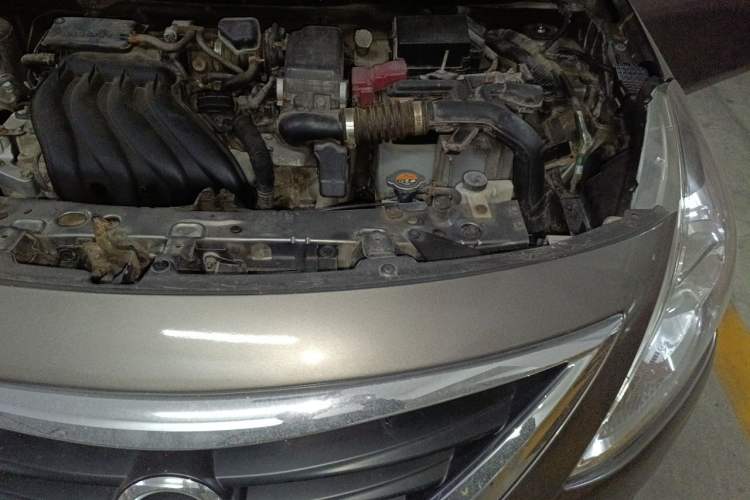 Used Nissan Sunny 2015 1.5XE Manual Comfort Edition Engine Bay Left