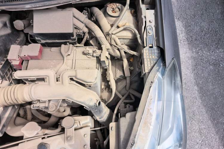 Used Nissan Sunny 2015 1.5XE CVT Comfort Edition Engine Bay Left